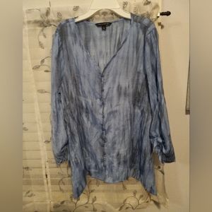 Zac and Rachel  blue top size Lg